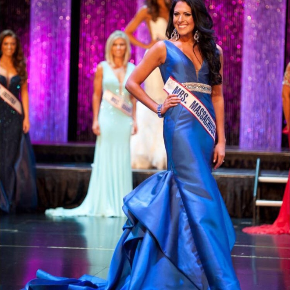 Mac Duggal pageant dress